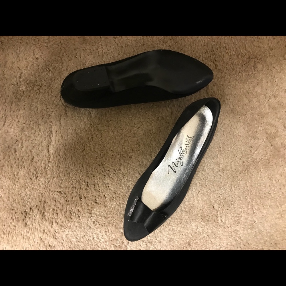 Really pretty dress flats, a little sparkle